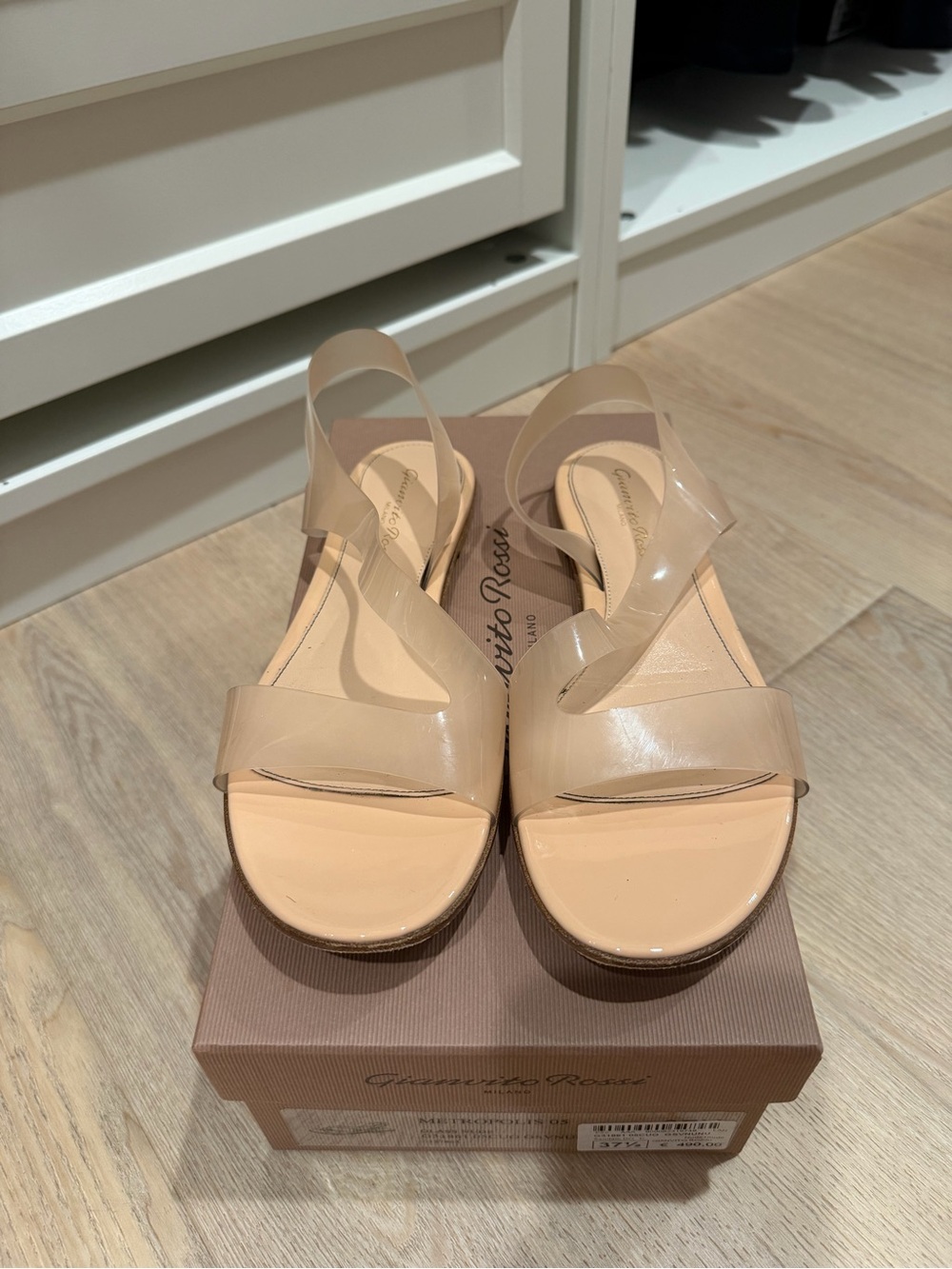 Gianvito Rossi Metropolis 05 Beige Patent Sandals